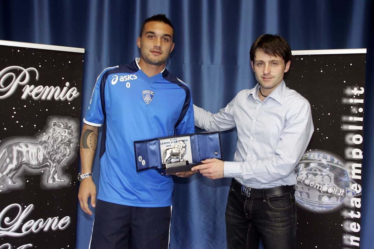 Daniele Corvia premiato da Guastella nel maggio del 2009