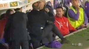 L'aggressione di Delio Rossi che aggredisce il proprio giocatore Ljajic in panchina