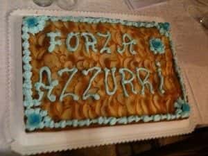 La torta preparata per la cena del Centro di Coordinamento