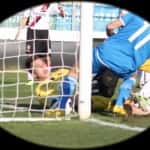 FOTO | Sfortuna incredibile! Sulla linea di porta è Croce a negare il possibile 3-2 azzurro Croce impedisce il gol del 3-2 azzurro foto ciabattini