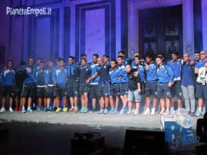 Il gruppone azzurro per la foto rituale della presentazione 2014/2015