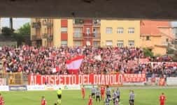 Curva Teramo festa promozione serie b