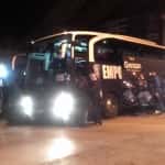 TIFOSI | Cori, applausi, abbracci, foto, i famigerati selfie e i semplici "auguri" al rientro nella notte della squadra azzurra