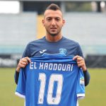 Mercato Azzurro | El Kaddouri con la valigia in mano