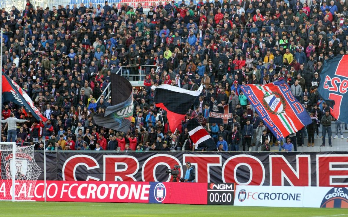 Generico Giacchino CROTONE Tifosi Ultras Calcio Sport dalla S alla XXL e 4 Colori Disponibili 