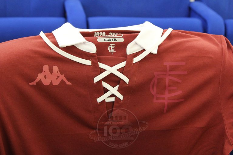 Prenota la maglia del Centenario - Giulianova Calcio