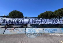 Striscioni davanti allo Stadio