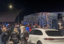 Squadra contestata al ritorno da Padova